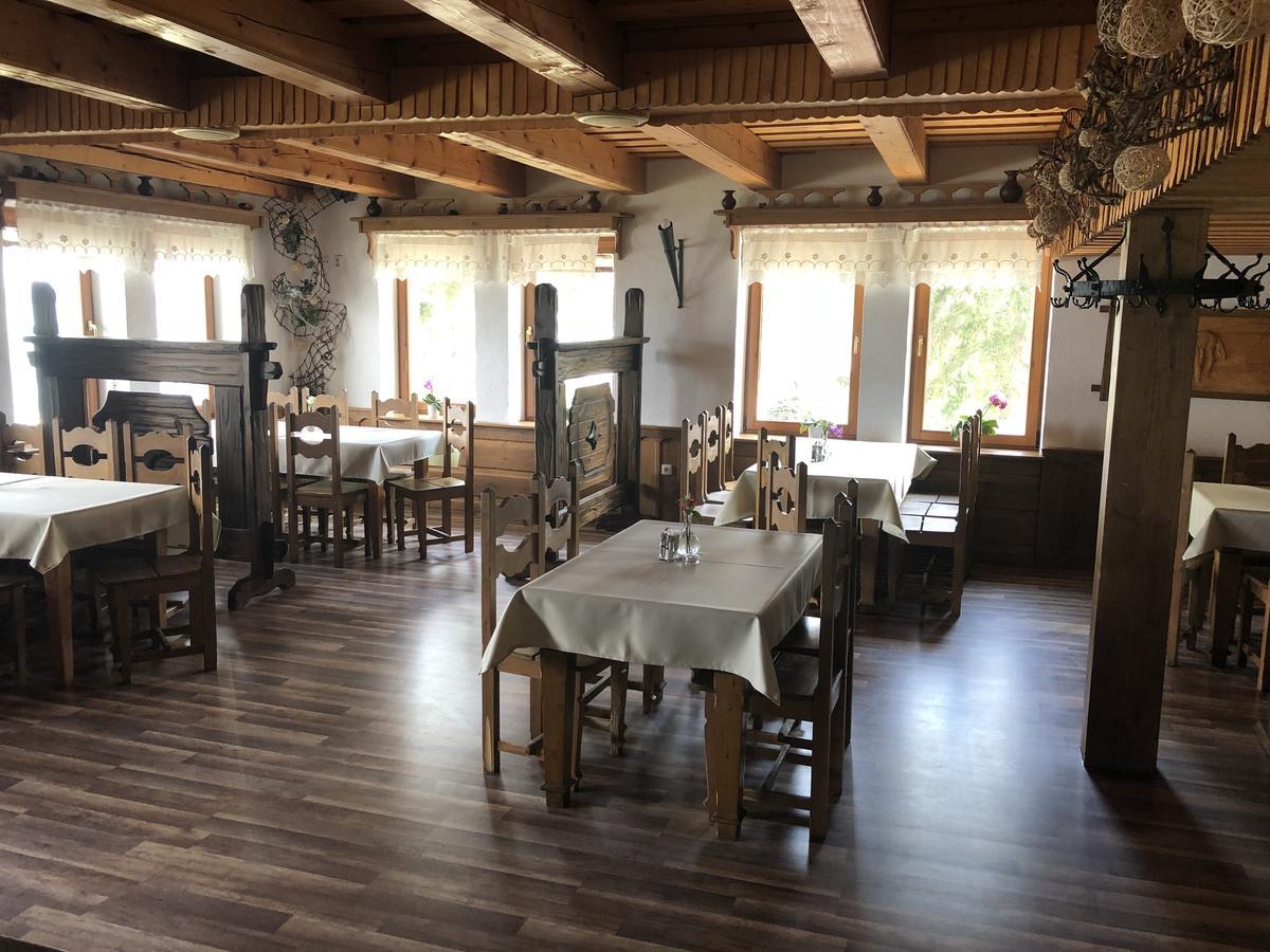 Slanicky Dvor Penzión pre hostí